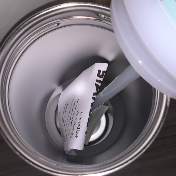 Stanley NEW The Flowstate Quencher H2.0 Tumbler 40 oz All Day Hydration Seafoam - Picture 7 of 8